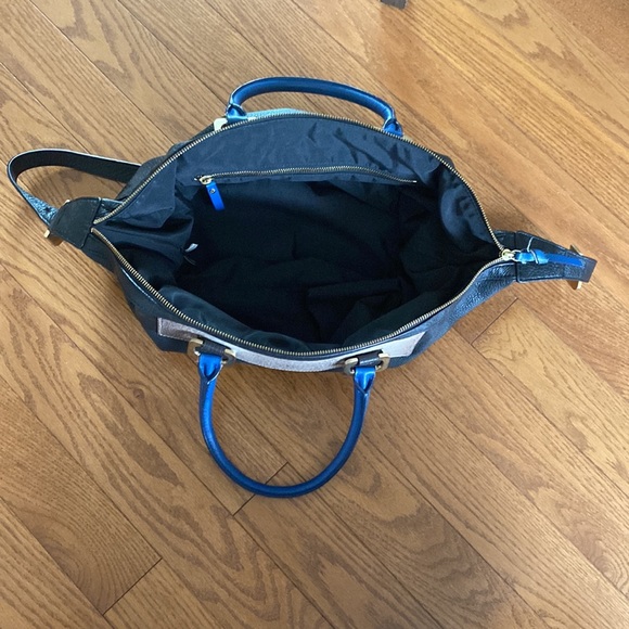 DVF Handbag - Picture 5 of 7